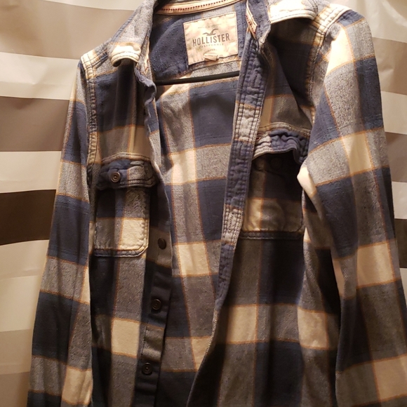 Men hollister flannel shirt size medium - Picture 4 of 5